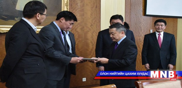 Төрийн ордны танхимуудын нэрийг өөрчлөв