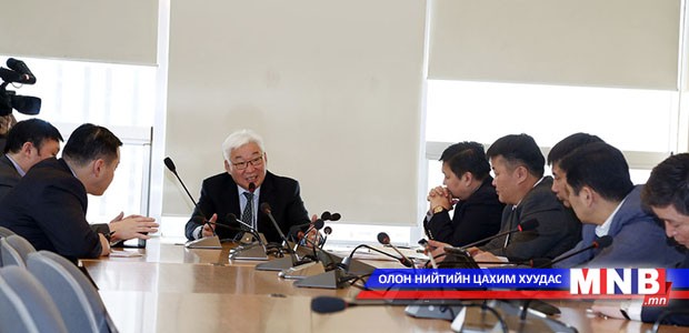 Гурван давхраас дээшгүй өндөртэй барилга барих зөвшөөрлийг дүүргээс олгодог болно