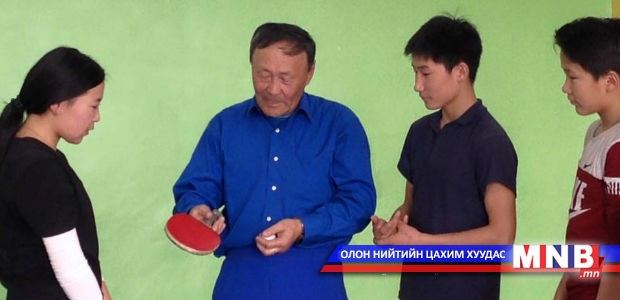 70 настай багш орон нутагт спортын дугуйлан хичээллүүлж байна