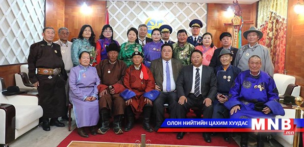 Төрийн дээд одон медалиар шагнав