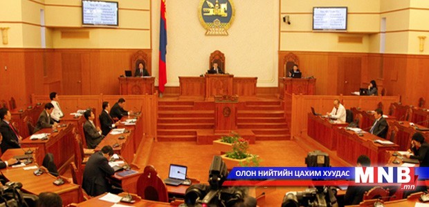 Лу.Болд: Сайд нар задгай мөнгөний үнэтэй л болж байна