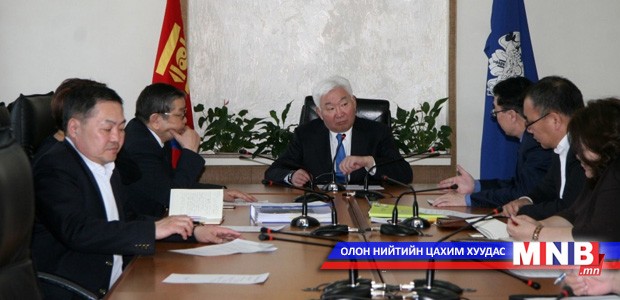 Үндэсний болон сонгодог урлагийг хослуулсан тоглолт зохионо