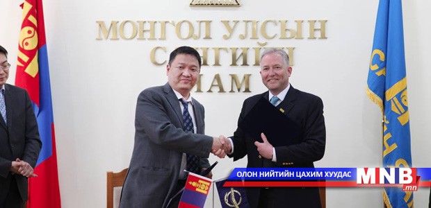 Азийн хөгжлийн банкнаас малчдад 2 сая ам.долларын буцалтгүй тусламж олголоо