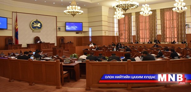 ЧУУЛГАН: Малчдын хүүхэд гэлтгүй хотын захын гэр хорооллын 6 настнууд сургуульд суралцах боломжгүй байдаг