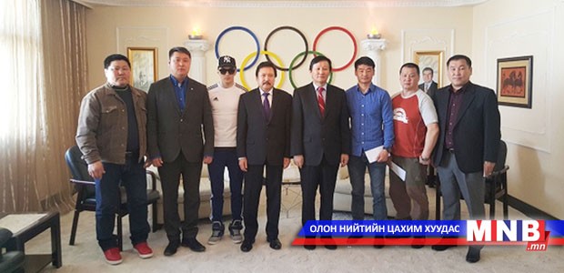 Ширэн бээлийтнүүдэд олимпийн тэтгэлэг гардууллаа