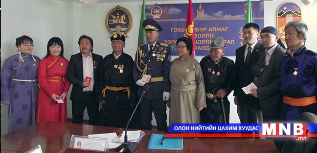 “Боржигидай сэцэн”-ий хоёр уран бүтээлч төрийн дээд одонгоор шагнууллаа