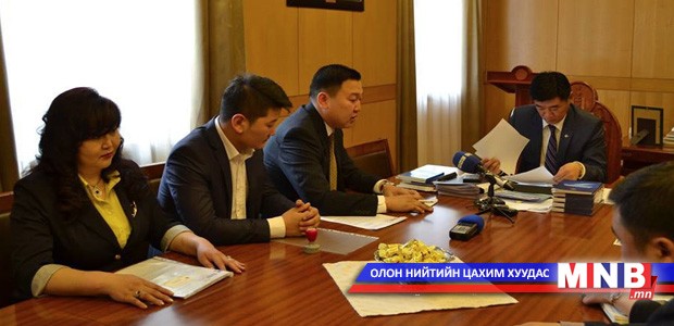 1000 багшийн санал, санаачилгыг МАН-ын бүлэгт уламжиллаа