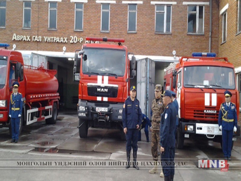 Булган аймагт усны осол, мөс цөмрөлтийн дуудлагууд зонхилдог гэв