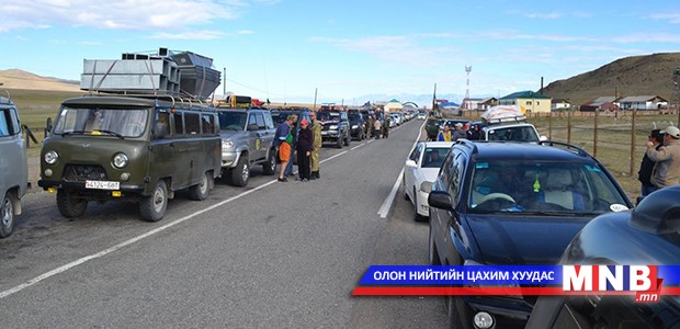 Улаанбайшинтын боомтоор нэвтэрсэн зорчигчдын тоо 2.3 дахин нэмэгджээ
