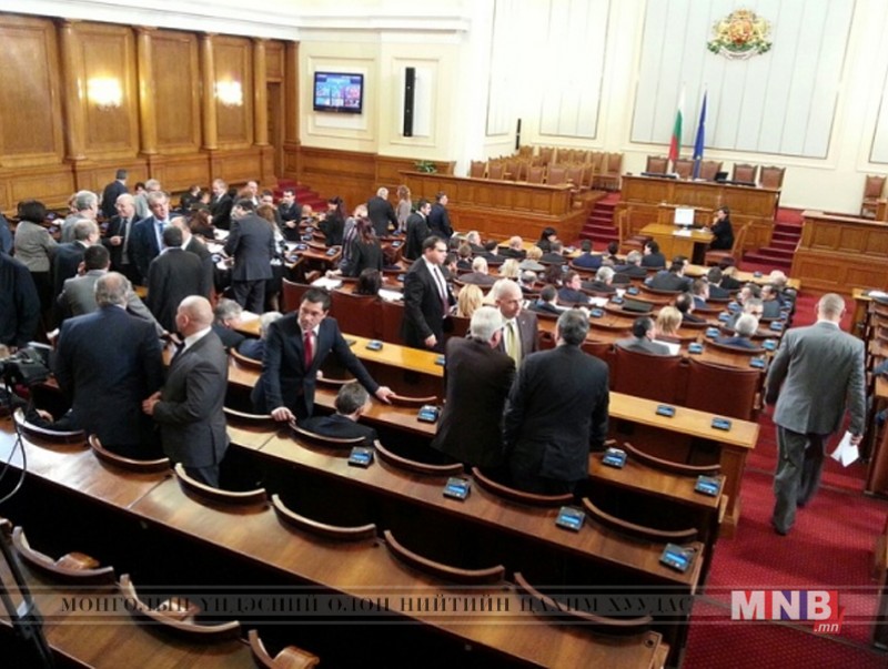 Болгарын парламент авлигатай тэмцэх хуулийн шинэчилсэн найруулгыг дэмжив