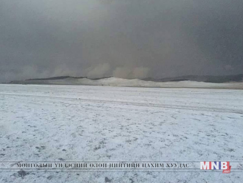 Хөвсгөл аймагт цас оржээ