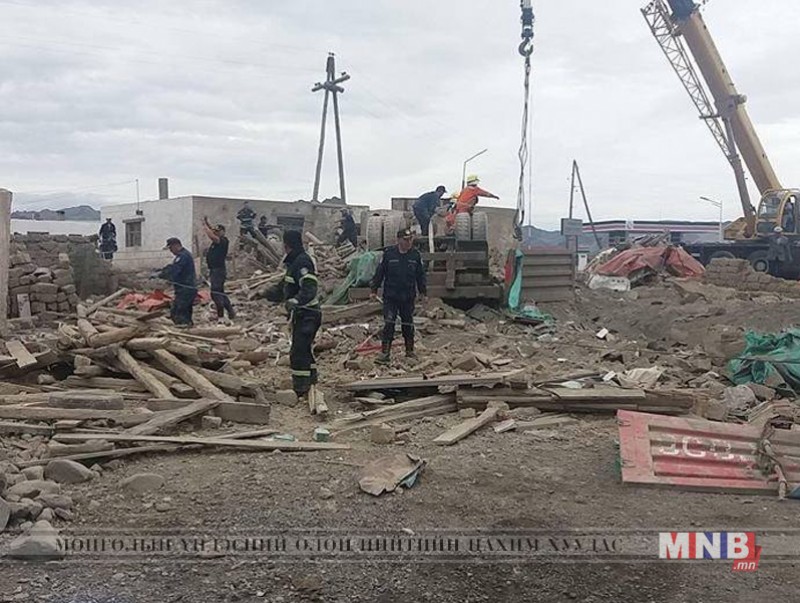 Зам тээврийн ноцтой ослын улмаас 7 хүн нас барлаа