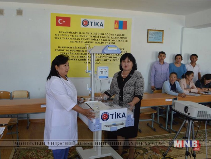 Баян-Өлгий аймагт эмнэлэгийн тоног төхөөрөмжийн тусламж үзүүлэв