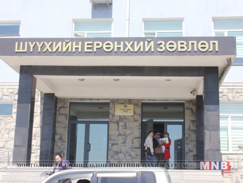 Шүүхийн ерөнхий зөвлөлийнхөн орон нутагт ажиллаж байна