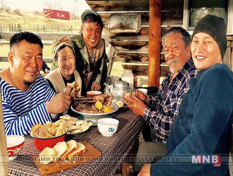 Б.Амарсайхан “Итгэл” киноны гол дүрд тогложээ