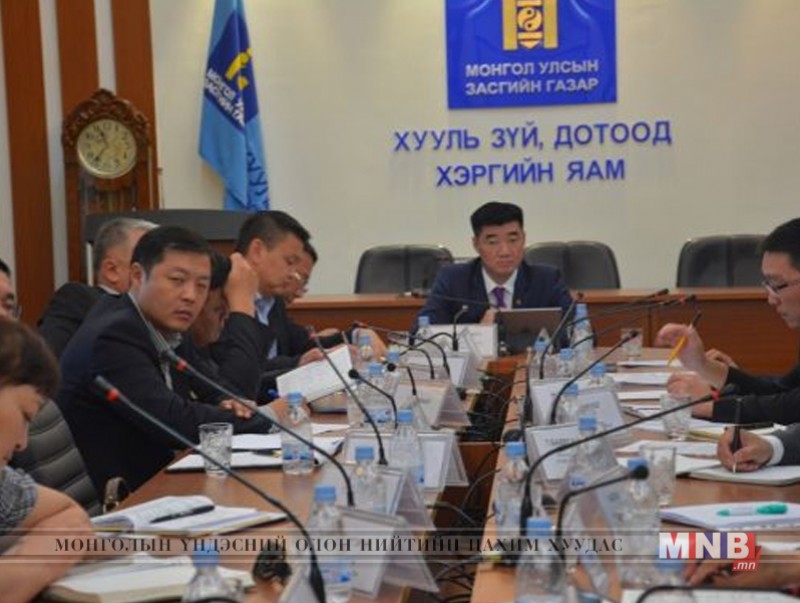 Хөрөнгө оруулагч, бизнес эрхлэгчидтэй уулзлаа