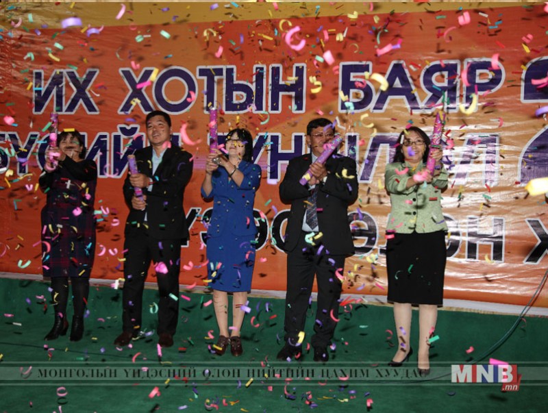 “Их хотын баяр, төвийн бүсийн түншлэл-2016” үзэсгэлэн худалдаа болж өндөрлөлөө
