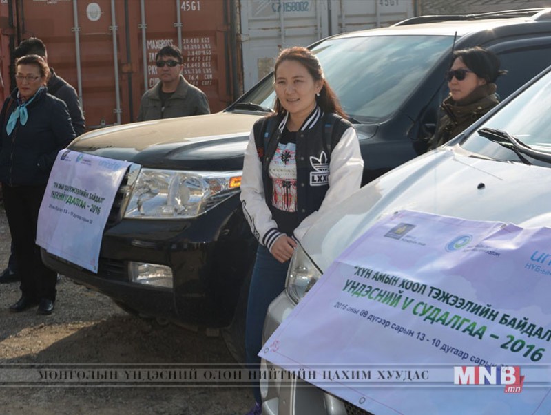 Хоол тэжээлийн судалгааны багийнхан өнөөдөр орон нутгийг зорилоо