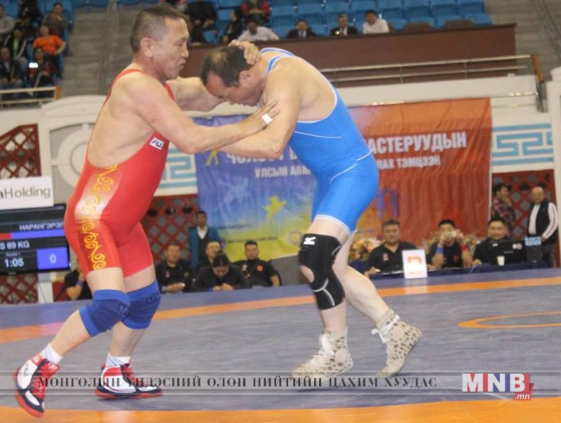 Чөлөөт бөхийн ахмадын ДАШТ-д манай 12 бөх хүч үзнэ