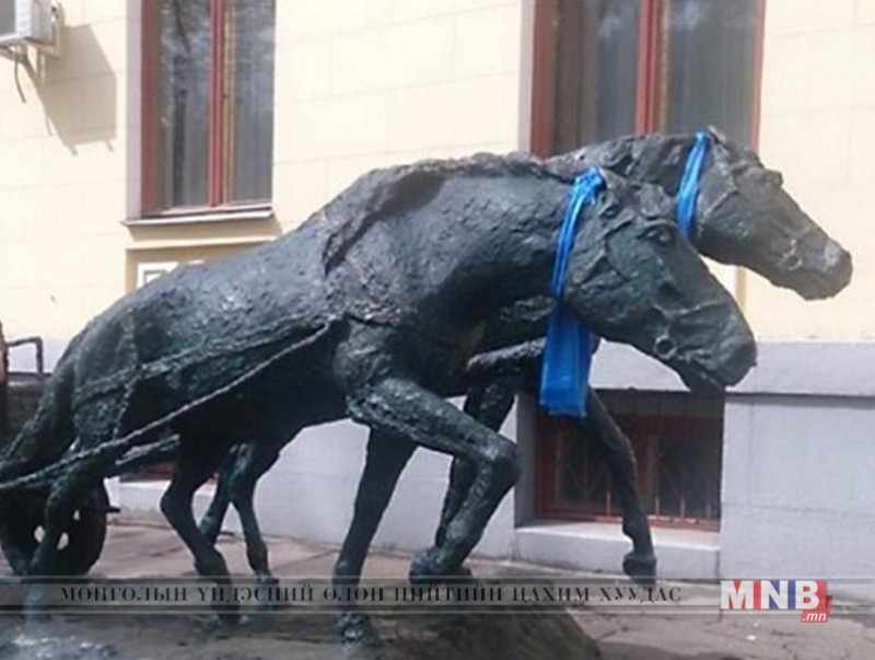 "Ялалтад тэмүүлсэн морьд" хөшөөг Москва хотын Хүндэтгэлийн дэнжид байрлуулна