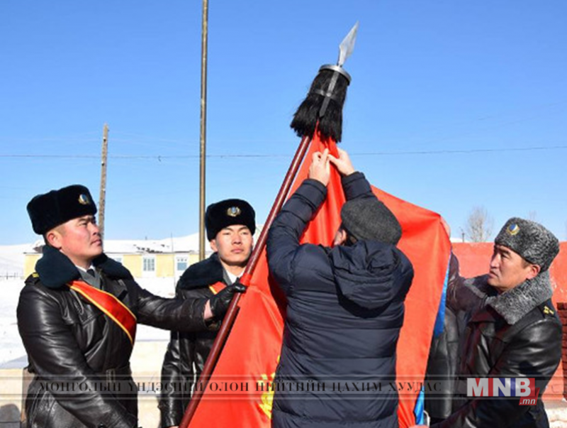 Зэвсэгт хүчний 015 дугаар анги "Цэргийн гавьяаны улаан тугийн одон"-гоор шагнууллаа