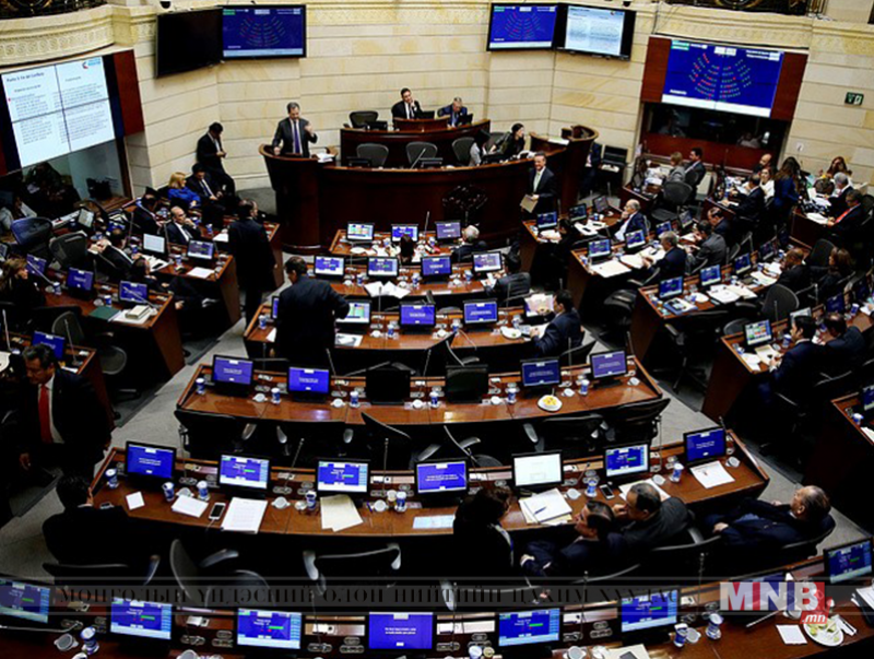 Колумбын парламентын доод танхим шинэ энхийн гэрээг дэмжлээ