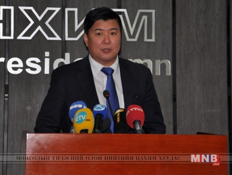 Хөрс, бэлчээр хамгаалах талаар Засгийн газарт чиглэл өгсөн зарлиг гардуулах ёслол боллоо