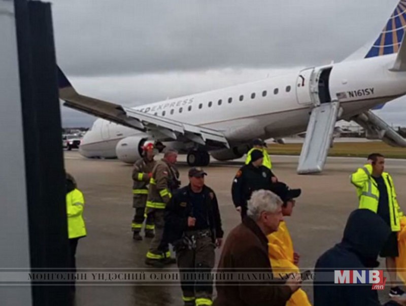 "United Express”-ын онгоц урд дугуйгүйгээр ослын буулт хийжээ