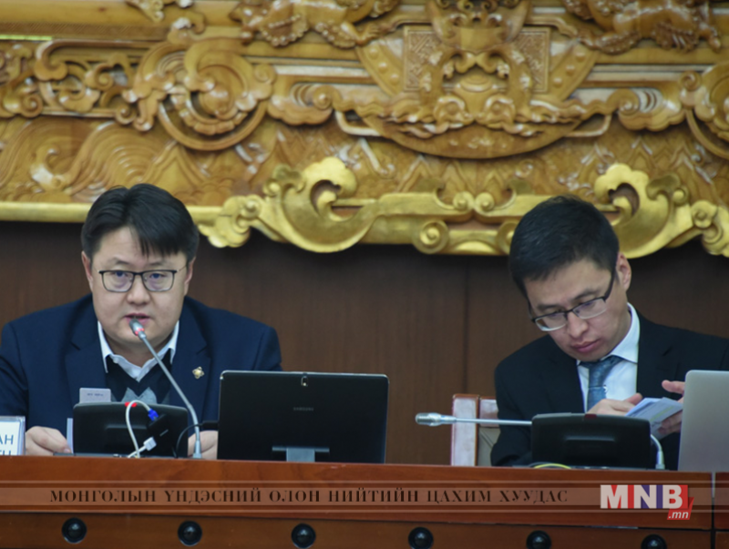 Хууль зүйн байнгын хороо дөрвөн асуудал хэлэлцлээ