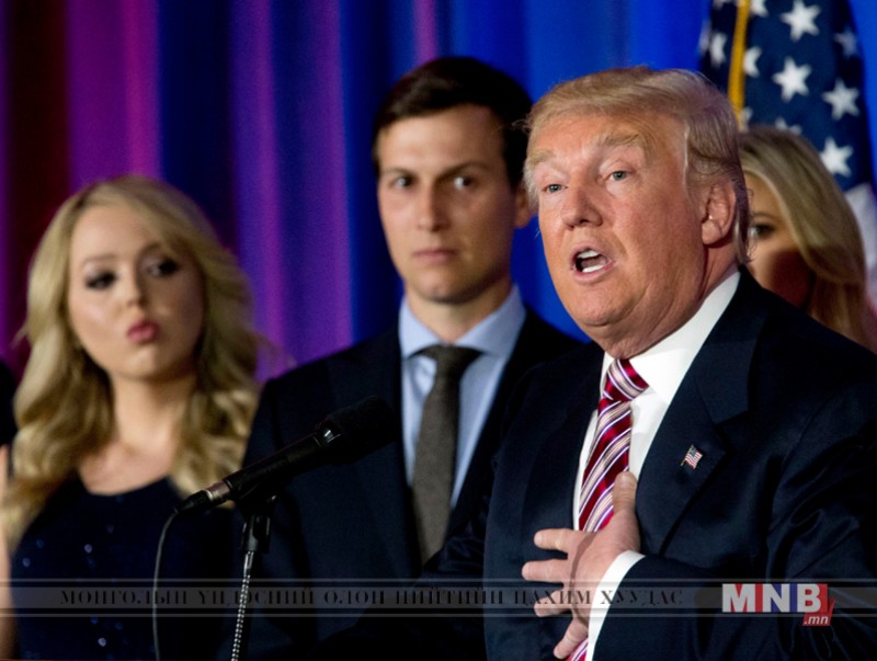 Дональд Трамп хүргэнээ Цагаан ордны ахлах зөвлөхөд нэр дэвшүүллээ