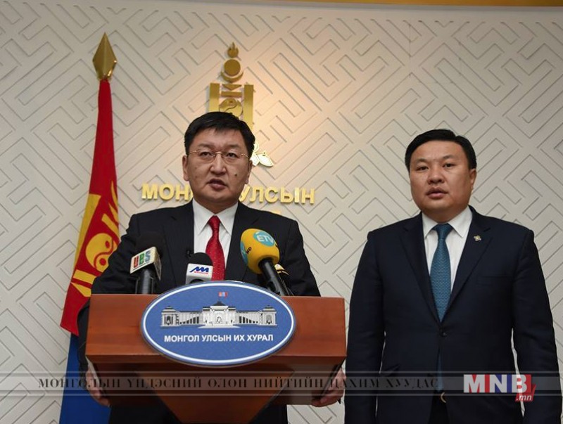 МАН-ын бүлэг Ерөнхийлөгчийн сонгуулийн хуулийн төслийг буцаах саналыг хүргүүллээ