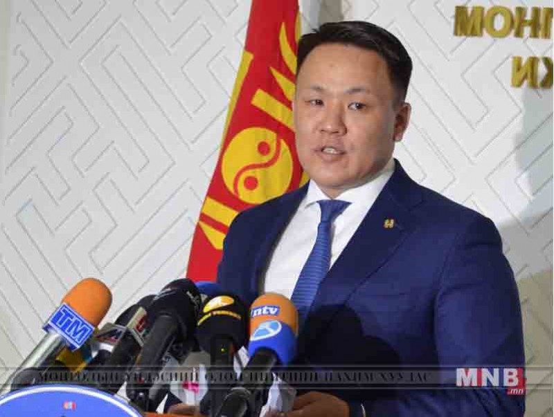 Тэтгэврийн зээлийн хүүг 15 хувь болгож буурууллаа