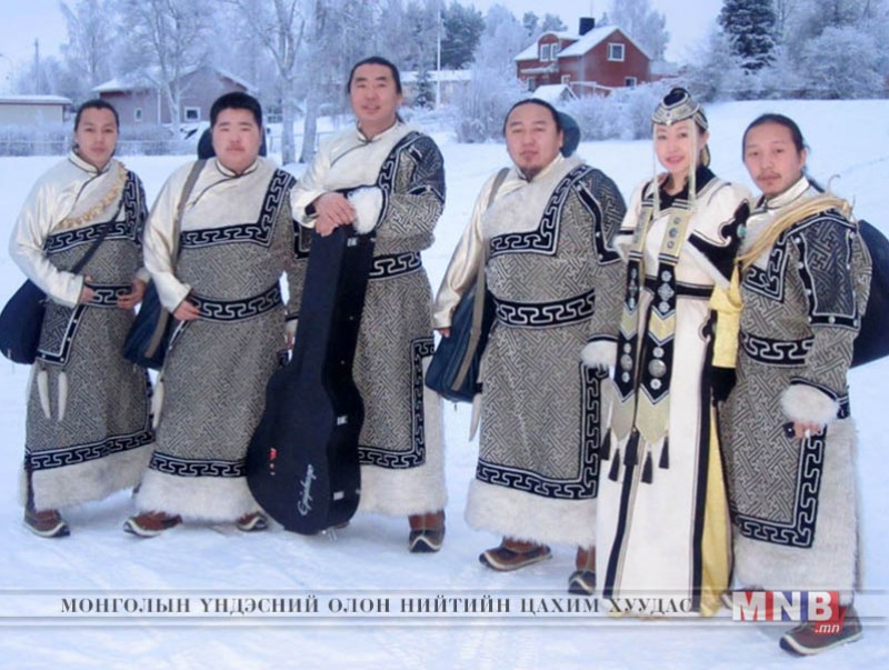 “Хөсөгтөн” хамтлаг НҮБ-ын танхимд тоглолтоо зохион байгуулжээ