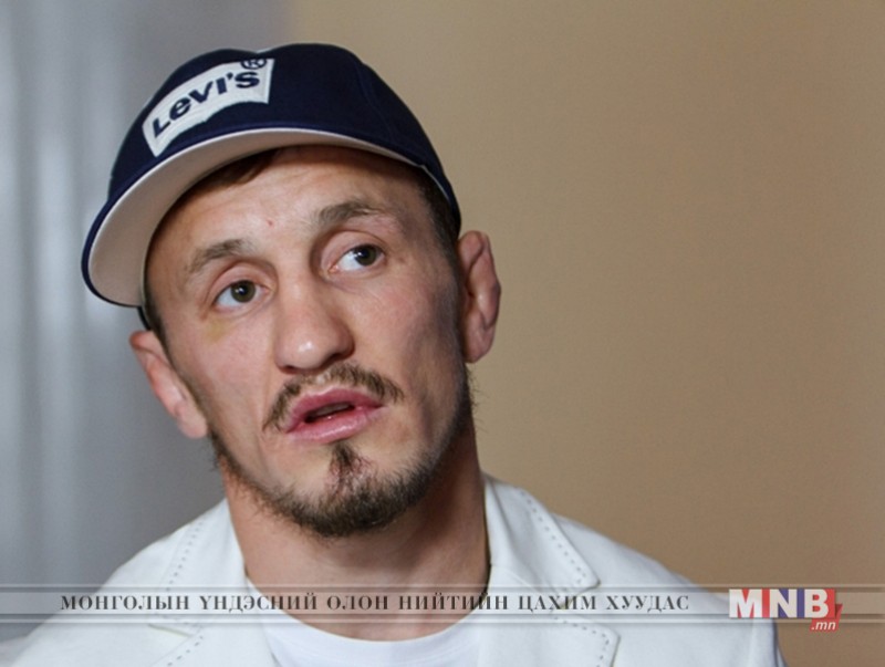 Александр Богомоевийн дэлүү няцарчээ