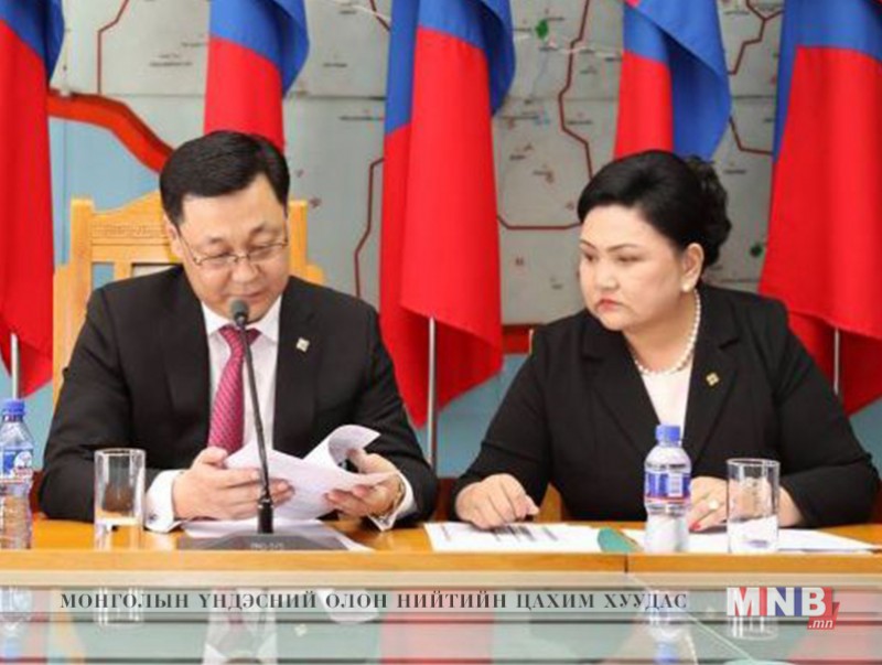 Байгаль орчны төлөв байдлын тайланг Засгийн газарт танилцуулж, УИХ-аар хэлэлцүүлэхээр боллоо
