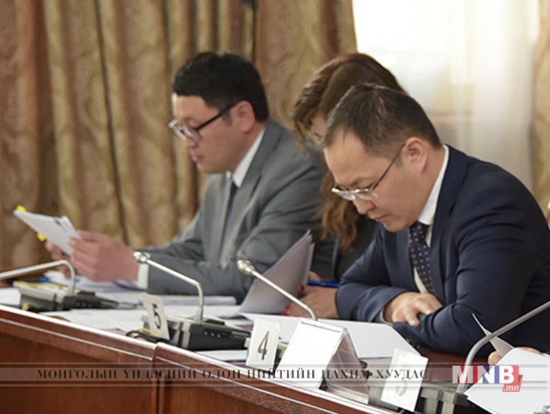 Хуулийн төслүүдийн эцсийн хэлэлцүүлгийг хийлээ