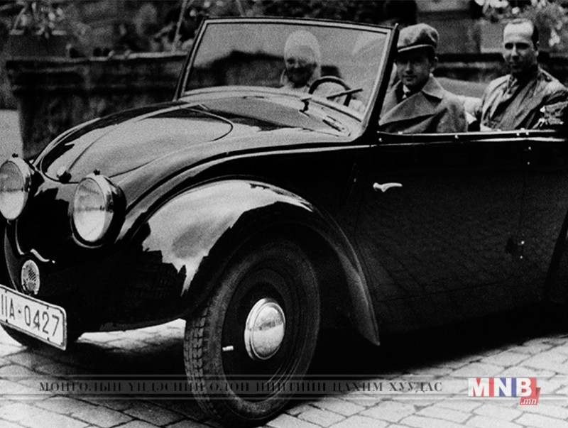 Германы авто машин үйлдвэрлэгч "Porsche" компани байгуулагдсан өдөр өнөөдөр