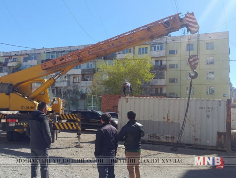 37 байршлын 46 обьектыг чөлөөлж, орц гарц, нийтийн эзэмшлийн зам, талбайг нээжээ