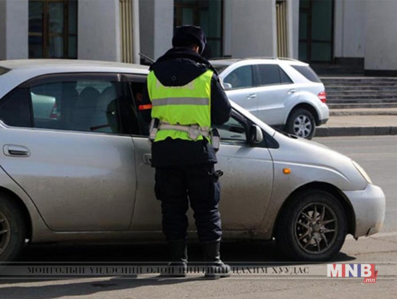 Татвараа төлөөгүй жолоочийг 240 мянган төгрөгөөр торгоно