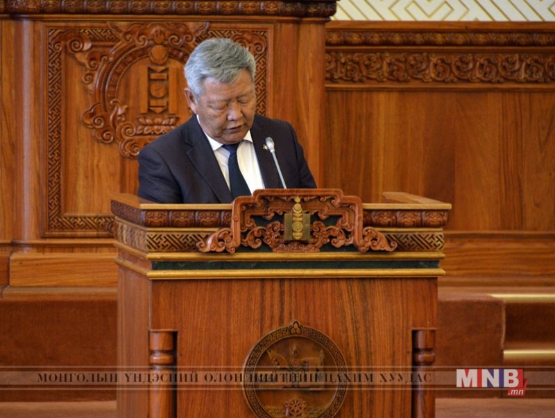 Үндсэн хуулийн цэцийн дүгнэлтийг сонсов