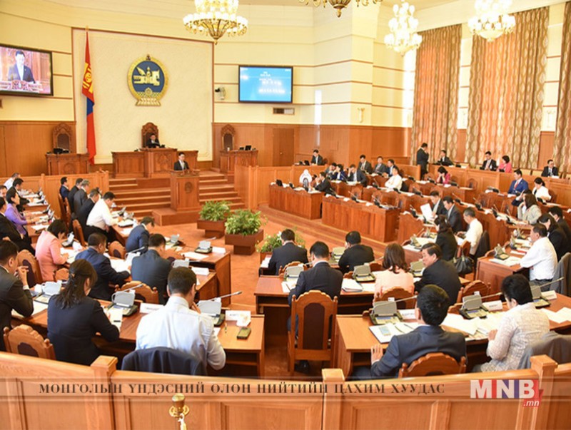 Залуучуудад зориулсан хуулийн төслийг эцсийн хэлэлцүүлэгт шилжүүлэв