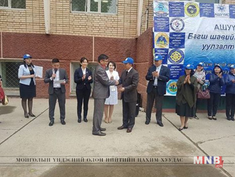 Сумын эмч нараас анхны Клиникийн профессор төрлөө
