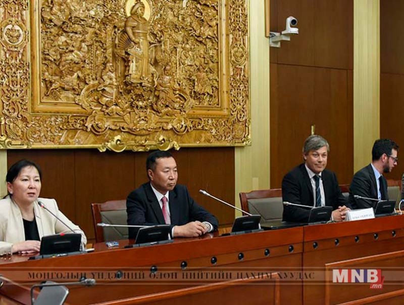 Данийн парламентын Тамгын газрын төлөөлөгчид УИХ-ын Тамгын газрын ажилтнуудтай уулзалт хийв