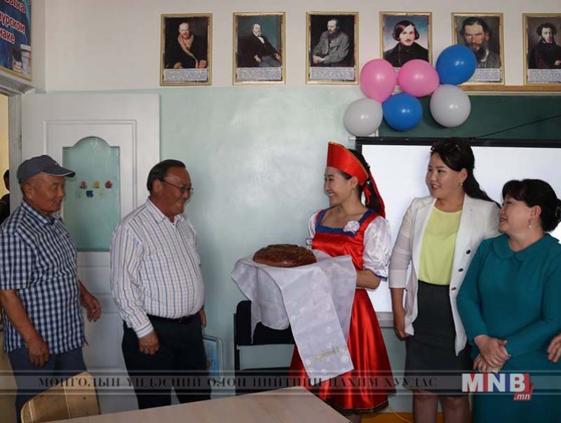 Увс аймагт "Орос орныг хэн сайн мэдэх вэ" тэмцээн болжээ