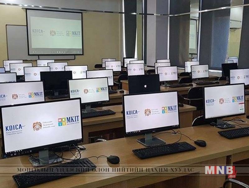 Үнэ төлбөргүй сургалтад сууж, амжилттай төгссөн иргэд сертификат авлаа