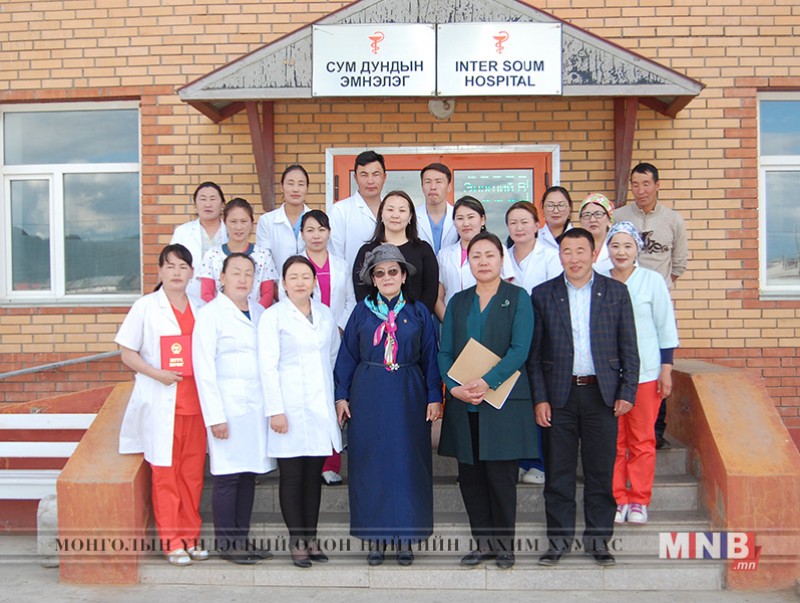 Эрүүл мэндийн сайд Чулуут, Тариат суманд ажиллалаа