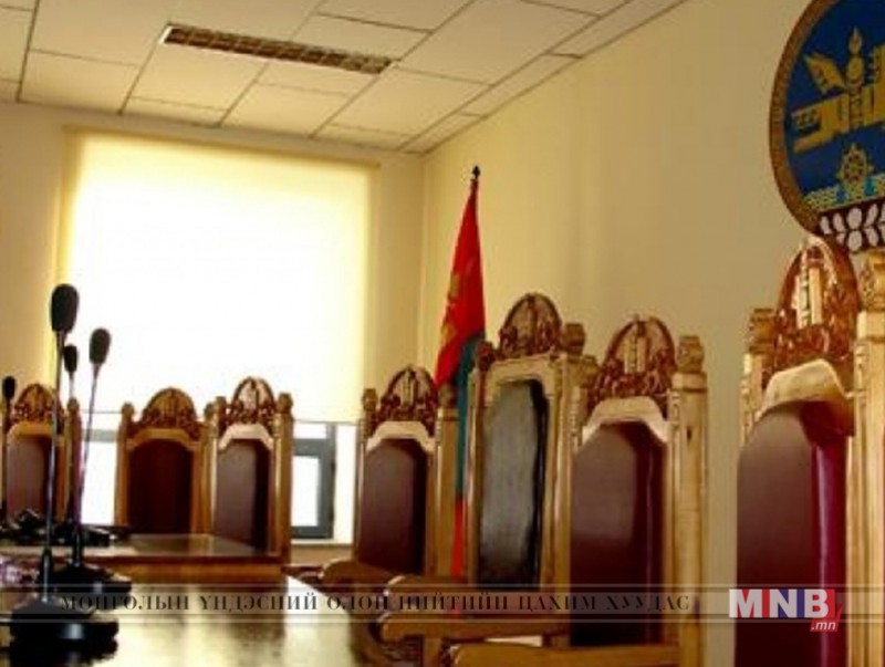 Н.Чинбатыг Үндсэн хуулийн цэцийн гишүүнд нэр дэвшүүллээ