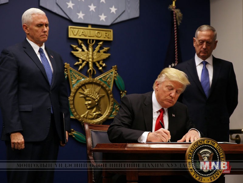 АНУ-ын Дээд шүүх Трампын аялалын хоригийн саналыг зөвшөөрөх шийдвэр гаргалаа
