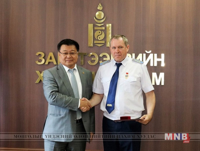 А.В.Ушаковын хөдөлмөр зүтгэлийг үнэллээ