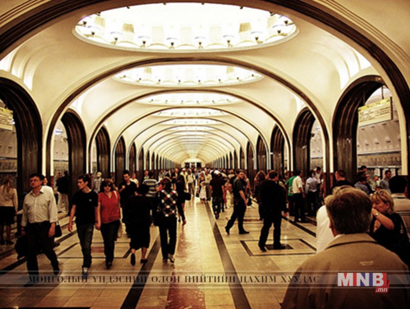 Москвагийн метро "Лениний одон"-гоор шагнуулсны 70 жилийн ой тохиож байна